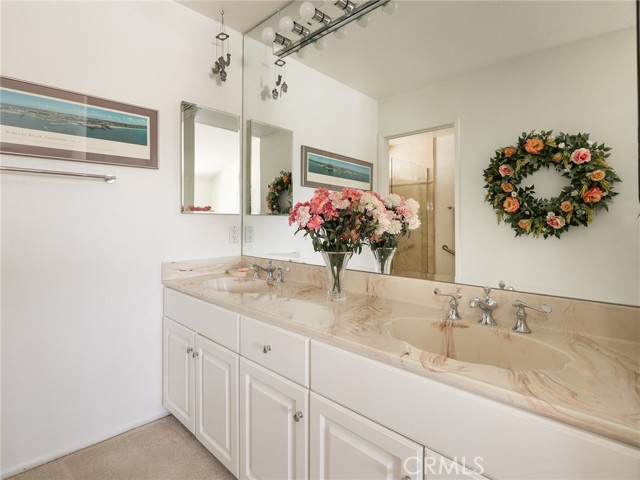 428 Esplanade, Redondo Beach, California 90277, 2 Bedrooms Bedrooms, ,1 BathroomBathrooms,Residential,Sold,Esplanade,SB23119318