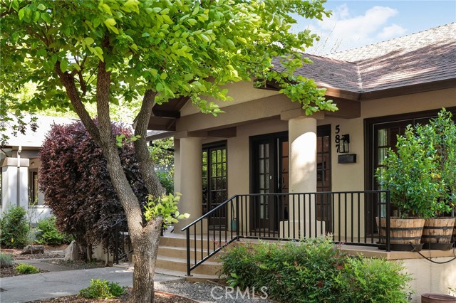 Detail Gallery Image 13 of 73 For 587 E 3rd, Chico,  CA 95928 - 5 Beds | 3 Baths