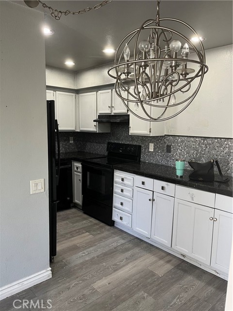 Image 1 for 1371 Sunflower