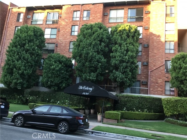 1440 VETERAN AVENUE, 322