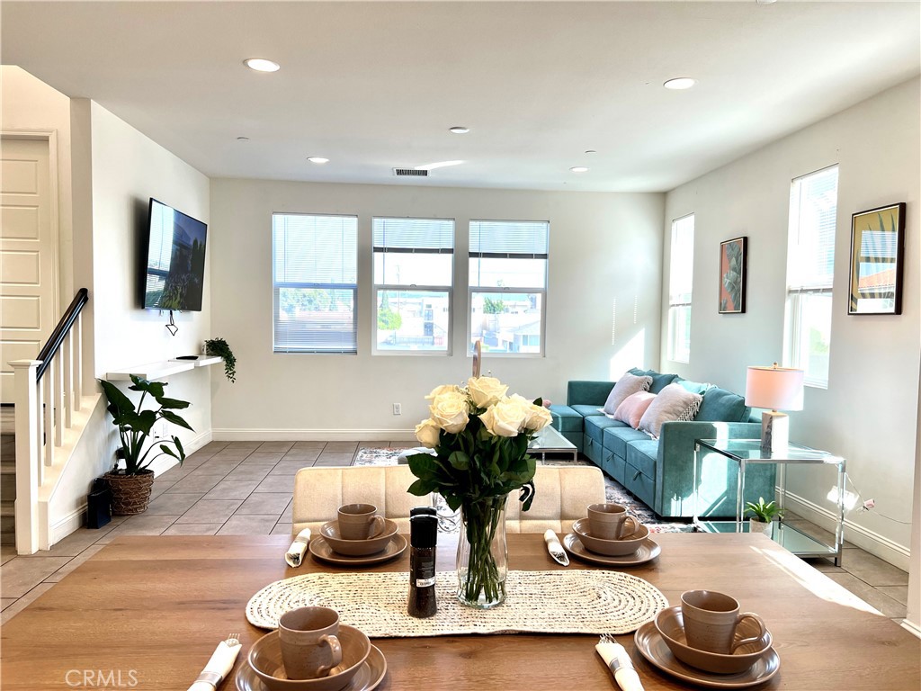 MLS #OC25256644 image #10