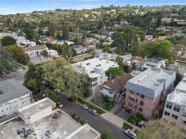 14506 Benefit Street, Sherman Oaks CA: https://media.crmls.org/medias/b4f5dcde-935c-4f38-8c31-ff052e67f6bc.jpg