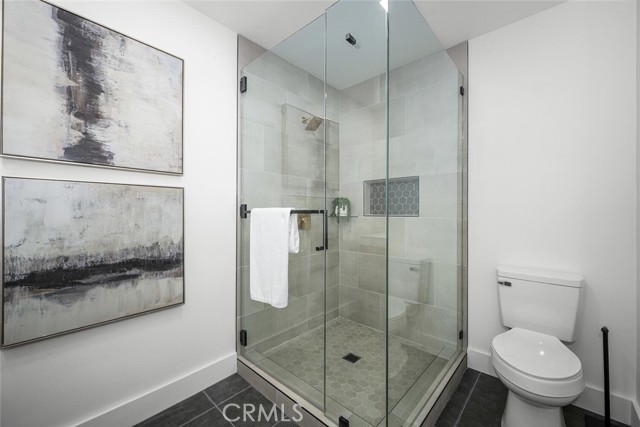 Detail Gallery Image 13 of 24 For 2511 Nipomo Ave, Long Beach,  CA 90815 - 3 Beds | 2 Baths