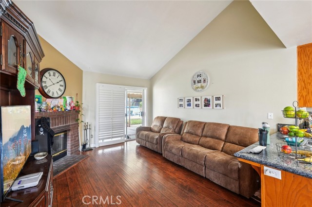 Detail Gallery Image 6 of 34 For 10742 Jeri, Riverside,  CA 92505 - 4 Beds | 2 Baths