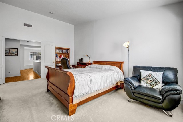 2300 Maple Ave, Torrance CA: https://media.crmls.org/medias/b4f824c7-e250-47a4-bdf3-38a22bc2a31b.jpg