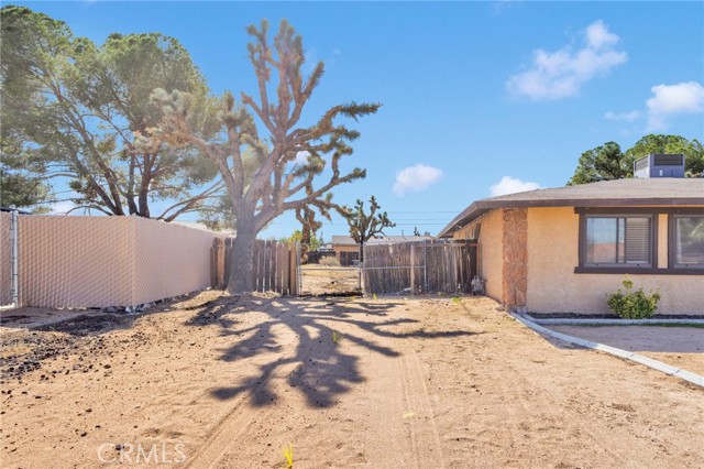 Detail Gallery Image 36 of 38 For 20357 Ituma, Apple Valley,  CA 92308 - 4 Beds | 2 Baths