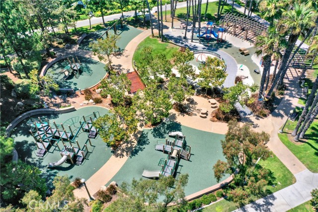 2 Grapevine, Irvine CA: https://media.crmls.org/medias/b4f9aecc-8482-4eaa-b8be-d6fa4d2ff517.jpg