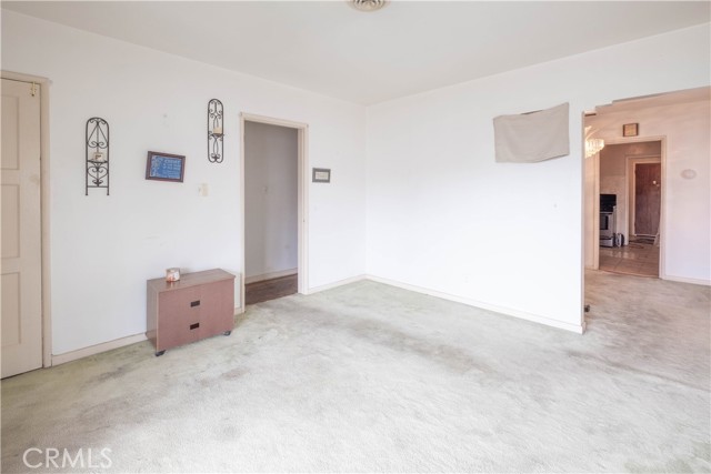 1257 E 76th Place, Los Angeles CA: https://media.crmls.org/medias/b4fb6ea8-2549-409c-b65c-b8e8fd6a32da.jpg