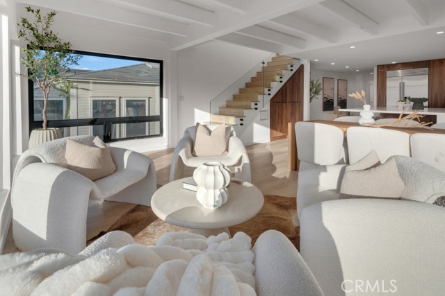 58 66th Place, Long Beach CA: https://media.crmls.org/medias/b4fbcb78-d8b8-4fb7-80f1-72b798e3a940.jpg