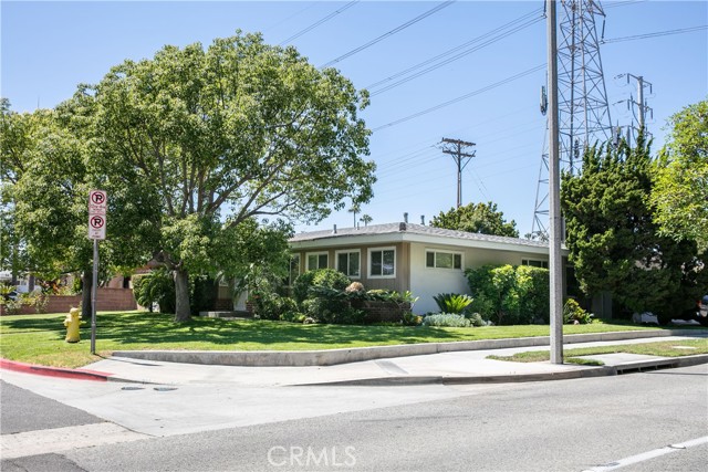 Detail Gallery Image 9 of 23 For 1203 W Laster Ave, Anaheim,  CA 92802 - 4 Beds | 2 Baths