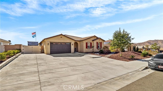 Detail Gallery Image 2 of 41 For 24897 Miners View Ln, Moreno Valley,  CA 92557 - 4 Beds | 2/1 Baths