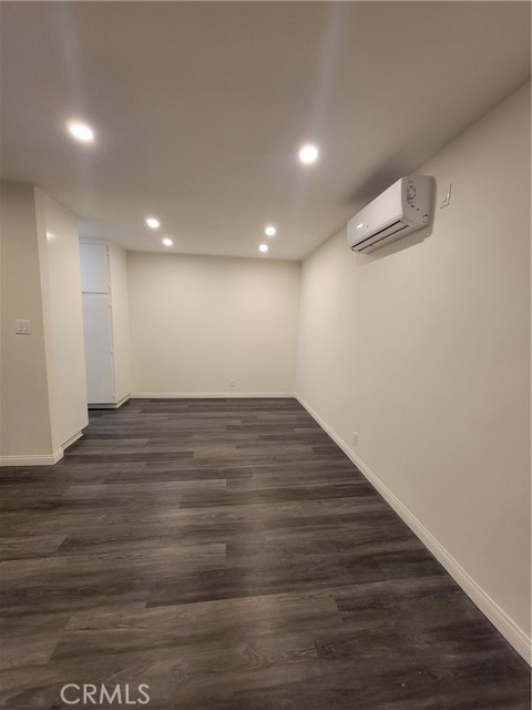 Detail Gallery Image 12 of 12 For 525 Fischer St #4,  Glendale,  CA 91205 - 2 Beds | 1 Baths