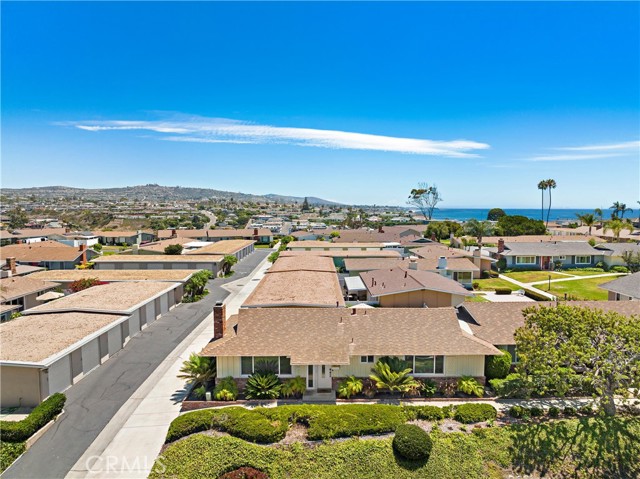 201 Monte Vista, San Clemente CA: https://media.crmls.org/medias/b4fdd6a2-19a8-4507-90bb-3bec2ffbcc0a.jpg