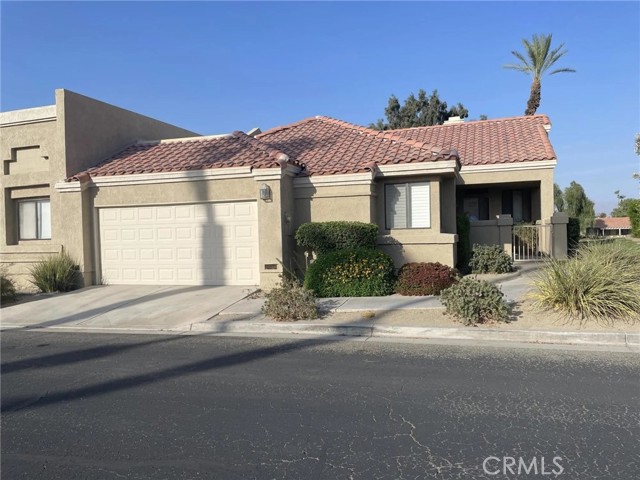 Detail Gallery Image 1 of 55 For 41981 Preston Trl, Palm Desert,  CA 92211 - 2 Beds | 2 Baths