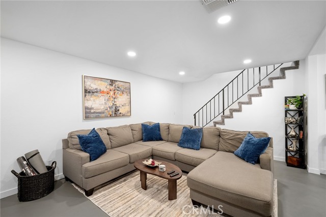 Detail Gallery Image 6 of 32 For 3827 W Avenue 41, Los Angeles,  CA 90065 - 3 Beds | 2/1 Baths