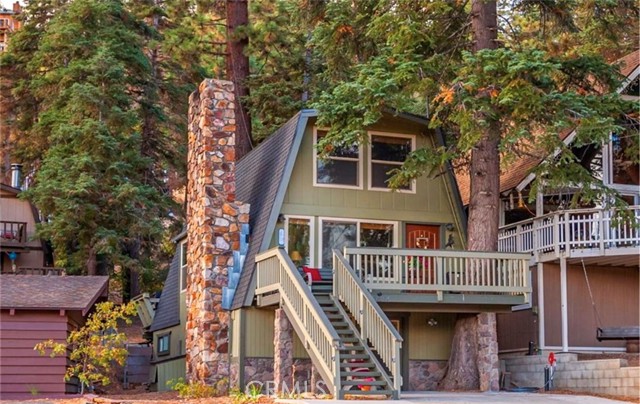 Detail Gallery Image 1 of 23 For 1124 Club View Dr, Big Bear Lake,  CA 92315 - 3 Beds | 2 Baths