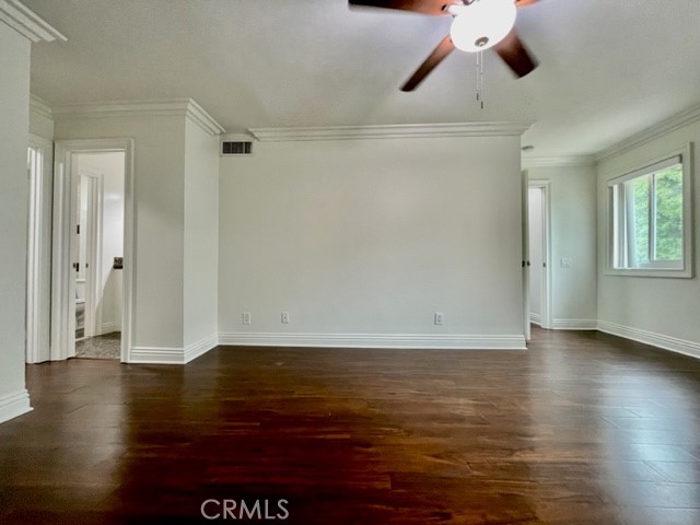 https://media.crmls.org/medias/b4ff75c4-fc3f-4e4d-a568-fdb16ef12b39.jpg?preset=X-Large