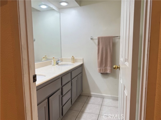 12997 San Lucas Drive, Victorville CA: https://media.crmls.org/medias/b4ffc311-dcf6-4f67-9270-bc97d444ea22.jpg