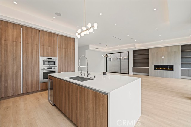 Detail Gallery Image 32 of 75 For 4532 Katherine, Sherman Oaks,  CA 91423 - 6 Beds | 6/1 Baths