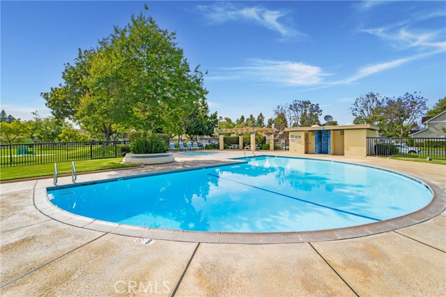 18 Eagle, Irvine CA: https://media.crmls.org/medias/b500806a-4a46-4055-a61c-95c86b3fec27.jpg