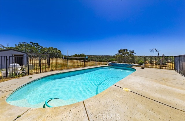 35095 Rough Rider Way, Raymond CA: https://media.crmls.org/medias/b5009667-3a24-47dc-9f03-76af63648450.jpg
