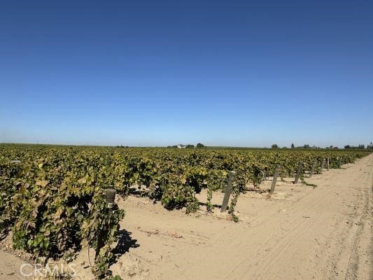 Detail Gallery Image 8 of 14 For 1 S Bishop, Kerman,  CA 93630 - – Beds | – Baths