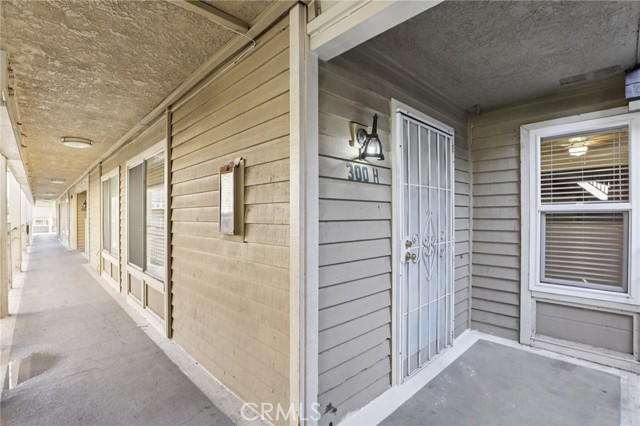Detail Gallery Image 30 of 32 For 300 E Chestnut #H-202,  Santa Ana,  CA 92701 - 2 Beds | 2 Baths