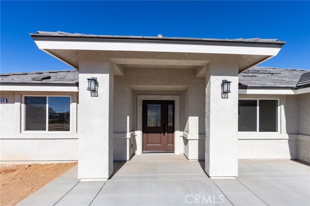 Detail Gallery Image 8 of 46 For 22520 Houston St, Apple Valley,  CA 92308 - 4 Beds | 2/1 Baths