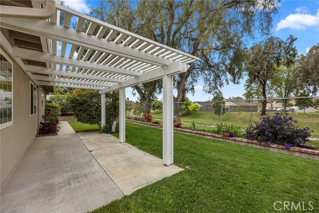 Detail Gallery Image 30 of 38 For 5931 Amberdale Dr, Yorba Linda,  CA 92886 - 3 Beds | 2 Baths