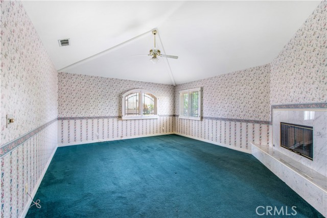 4520 Graywood Avenue, Long Beach CA: https://media.crmls.org/medias/b502c368-d2d1-4293-912e-cc90fd47fe96.jpg