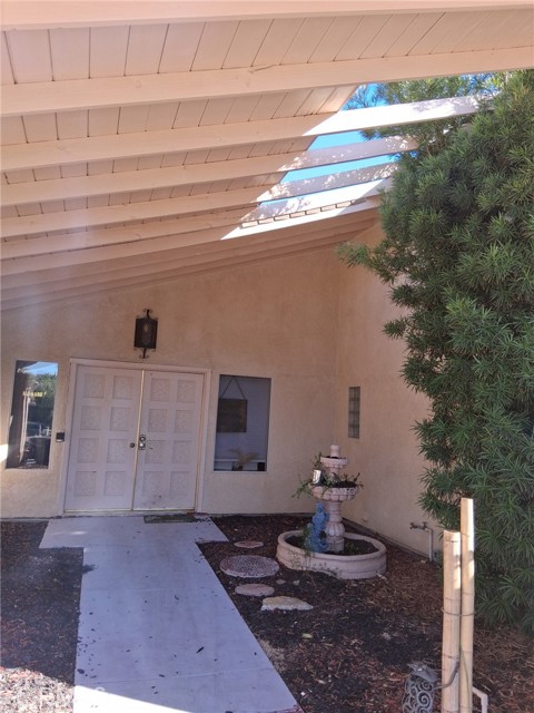 1018 N Sierra View Street, Ridgecrest CA: https://media.crmls.org/medias/b5040873-a6d3-4daf-a845-eedecbd56846.jpg