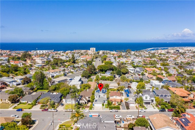 523 Juanita Avenue, Redondo Beach, California 90277, 5 Bedrooms Bedrooms, ,2 BathroomsBathrooms,Residential,Sold,Juanita,SB22083866