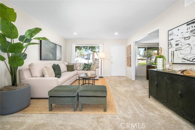 Detail Gallery Image 22 of 68 For 6638 Southampton Dr, Cypress,  CA 90630 - 4 Beds | 3 Baths