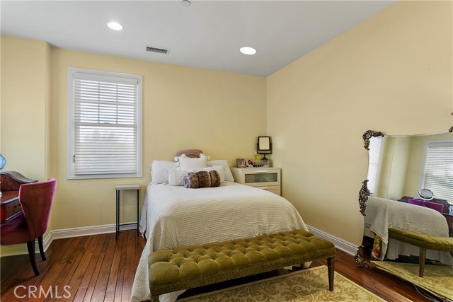 15 Pisano Street, Ladera Ranch CA: https://media.crmls.org/medias/b505c0f2-ea8b-4d00-b39f-bd37ac0d1e91.jpg