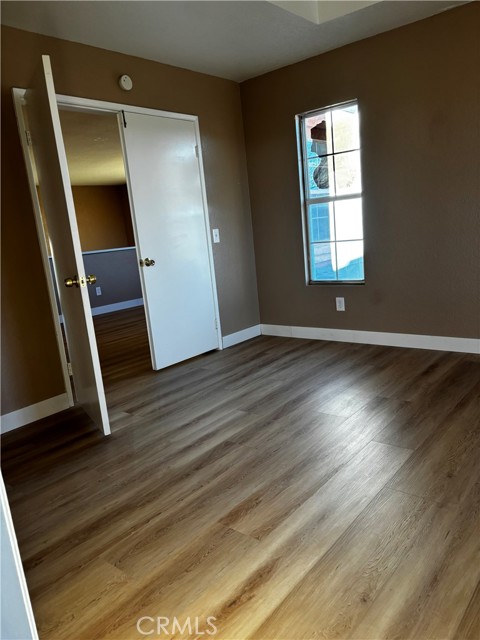 Detail Gallery Image 11 of 14 For 12533 Loma Verde, Victorville,  CA 92392 - 3 Beds | 2/1 Baths