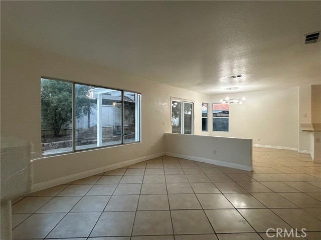 Detail Gallery Image 7 of 22 For 25754 Palo Cedro Dr, Moreno Valley,  CA 92551 - 4 Beds | 3 Baths