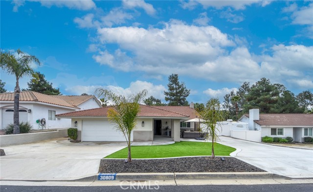 Detail Gallery Image 1 of 1 For 30809 Burning Tree Dr, Canyon Lake,  CA 92587 - 3 Beds | 2 Baths