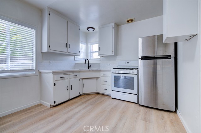 3731 Glendon Avenue, Los Angeles CA: https://media.crmls.org/medias/b506ccb5-fd03-4e75-b439-e8e3afcac9fd.jpg