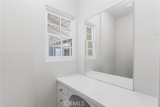 33325 Fairview Street, Lake Elsinore CA: https://media.crmls.org/medias/b506ee15-1ffe-4082-b447-2838afa57867.jpg