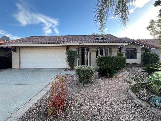 Detail Gallery Image 1 of 1 For 2095 Aspen Dr Dr, Hemet,  CA 92545 - 3 Beds | 2 Baths