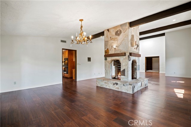 Detail Gallery Image 13 of 39 For 14 Appaloosa Ln, Bell Canyon,  CA 91307 - 6 Beds | 5/1 Baths