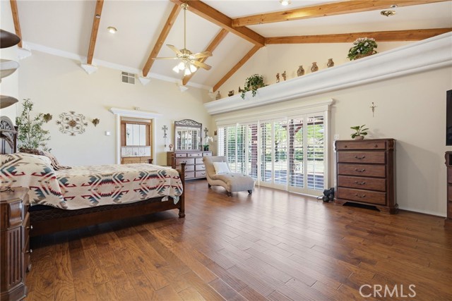 Detail Gallery Image 19 of 44 For 29952 Louis Ave, Canyon Country,  CA 91351 - 5 Beds | 4 Baths