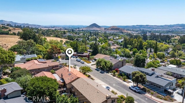 3020 Bahia Court, San Luis Obispo CA: https://media.crmls.org/medias/b507c71a-1b49-4c3b-9677-bc54dc230257.jpg
