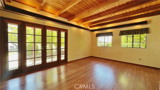 2051 Fair Oaks Avenue, South Pasadena CA: https://media.crmls.org/medias/b507c9c8-2c7a-4983-af1d-88d3a9e40812.jpg