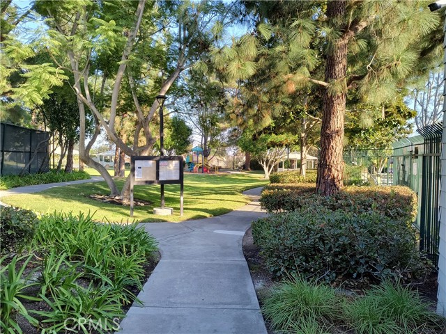 Detail Gallery Image 30 of 32 For 15 Marigold #18,  Aliso Viejo,  CA 92656 - 2 Beds | 2/1 Baths