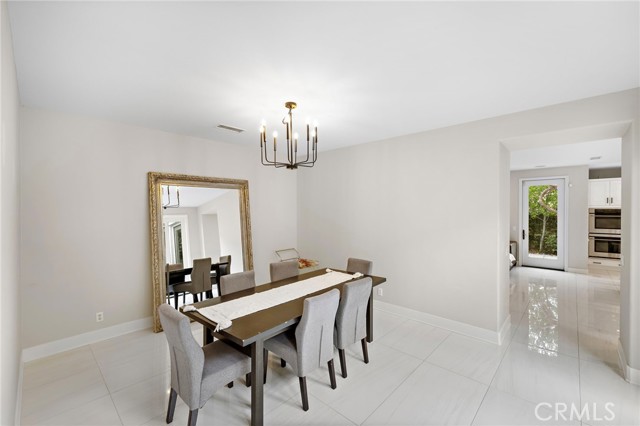 Detail Gallery Image 13 of 25 For 6 Julia St, Ladera Ranch,  CA 92694 - 4 Beds | 3 Baths