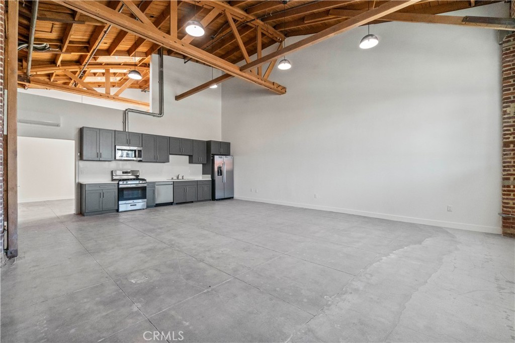 1901 S Pacific Avenue #2