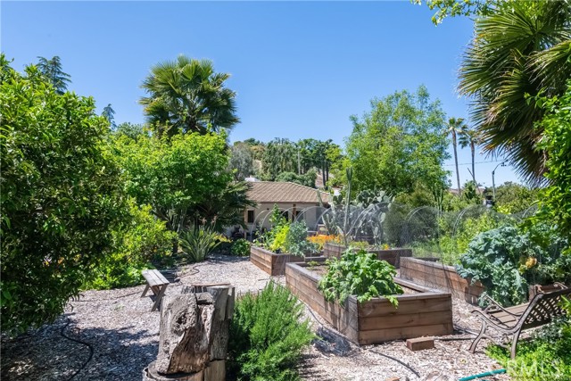 2 Chuckwagon, Rolling Hills, California 90274, 3 Bedrooms Bedrooms, 0 ,2 BathroomsBathrooms,Residential,For Sale,Chuckwagon,0,SB26132436