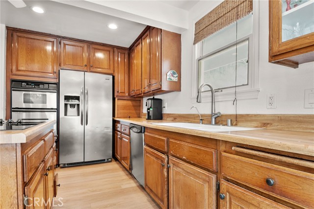 Detail Gallery Image 5 of 43 For 5309 River Ave, Newport Beach,  CA 92663 - 3 Beds | 2/1 Baths