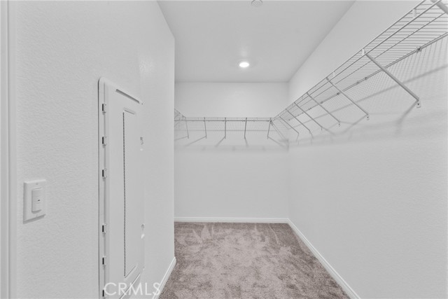 3981 E Huntington Street, Ontario CA: https://media.crmls.org/medias/b50a3c65-21c7-409d-9e77-3940732deaa4.jpg